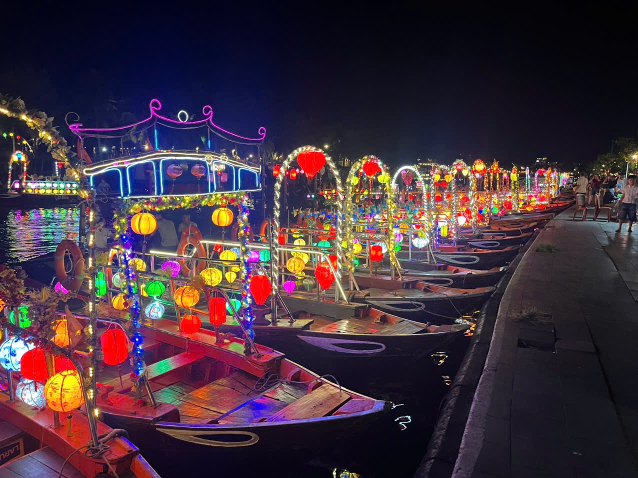 hoi an lantern boat tour experience (4)